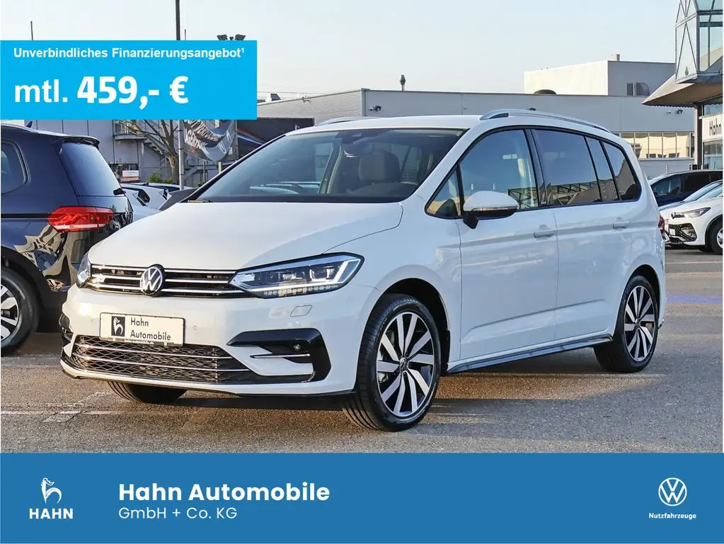 Photo 1 : Volkswagen Touran 2024 Essence