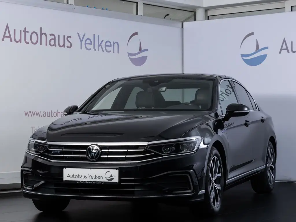 Photo 1 : Volkswagen Passat 2020 Hybride