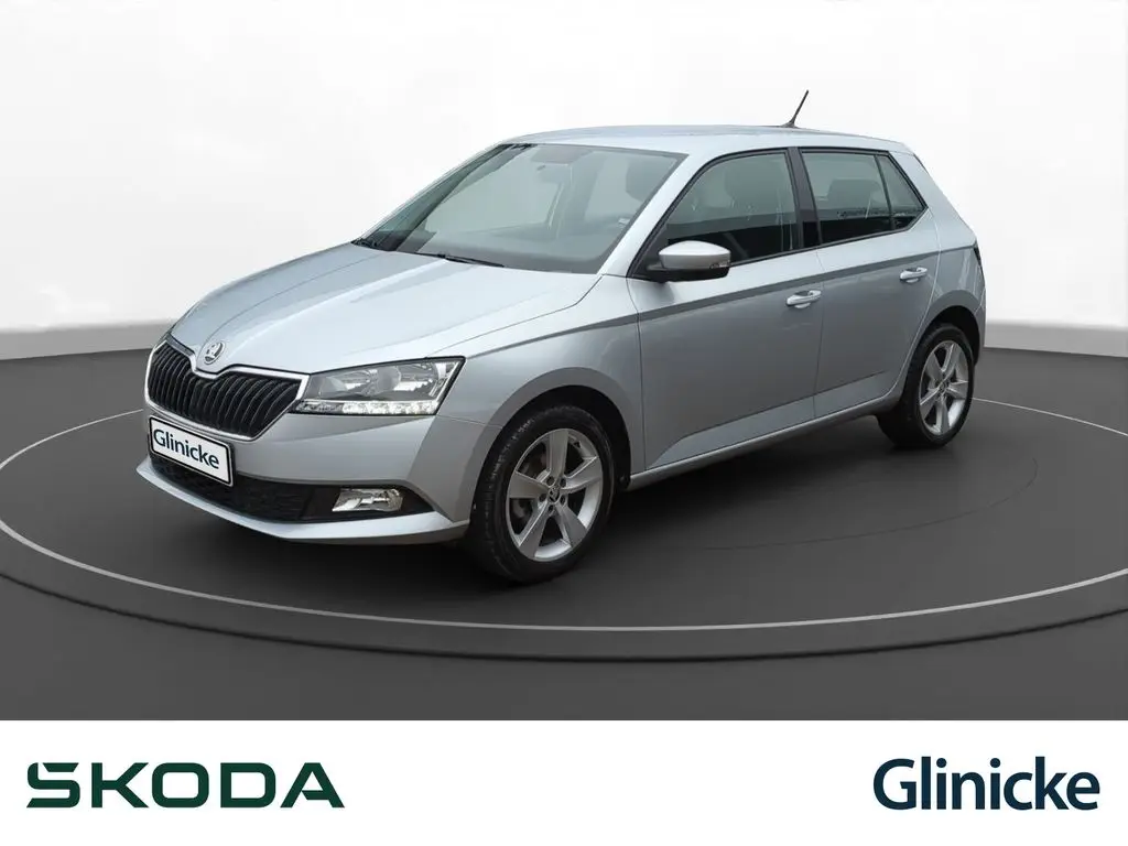 Photo 1 : Skoda Fabia 2019 Essence