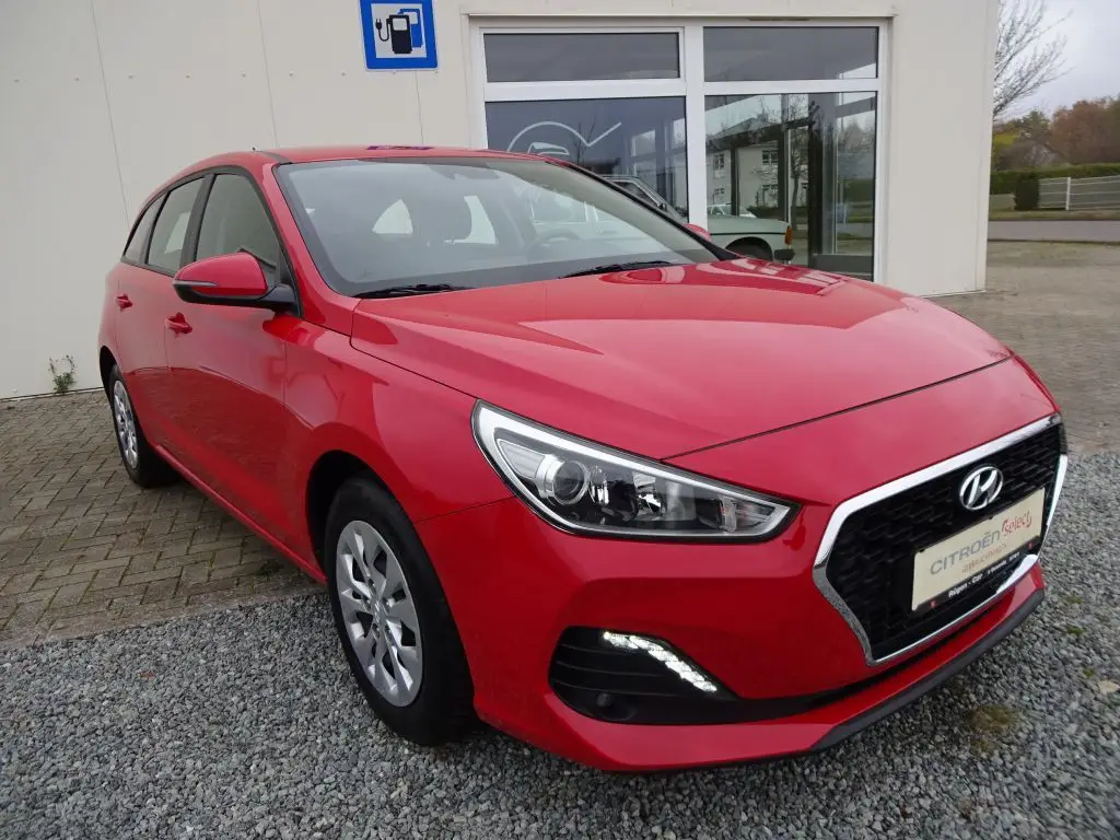 Photo 1 : Hyundai I30 2019 Petrol