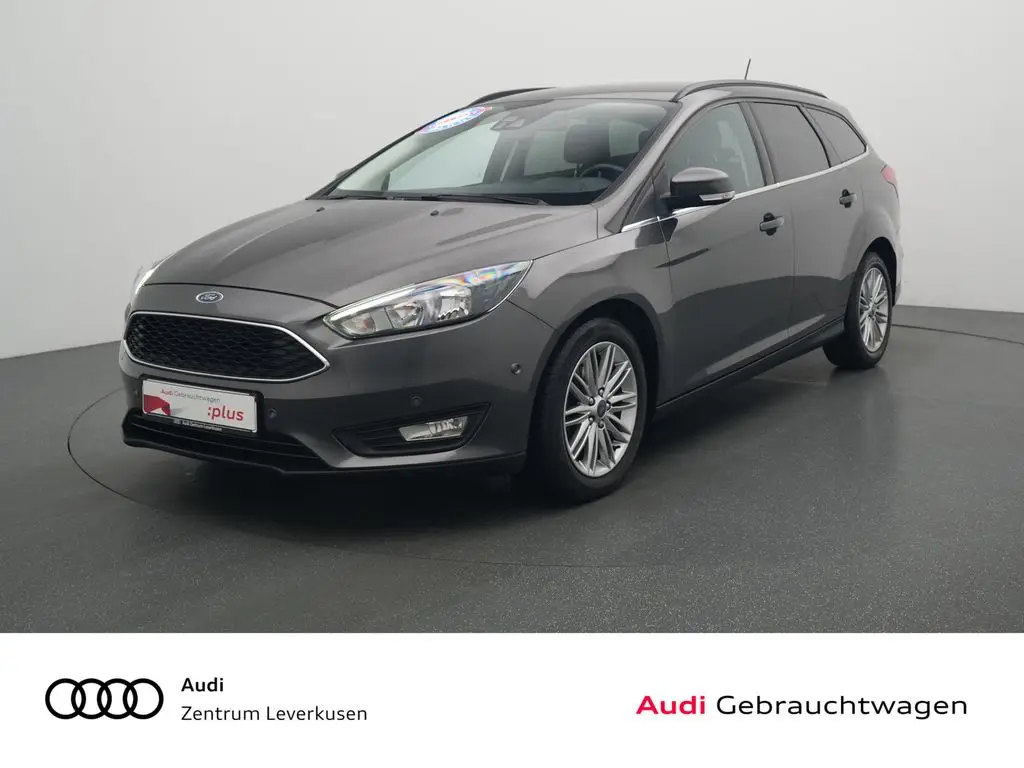 Photo 1 : Ford Focus 2018 Petrol