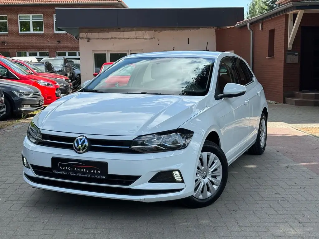 Photo 1 : Volkswagen Polo 2019 Petrol