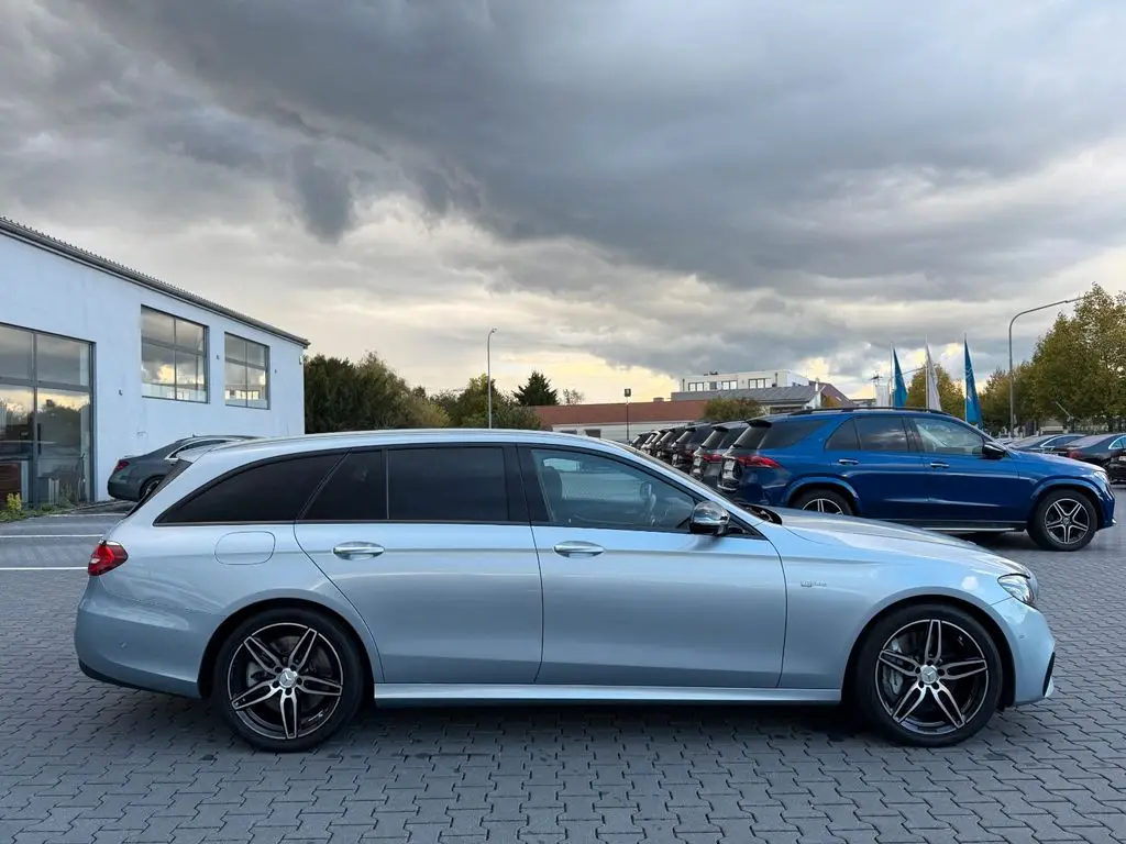 Photo 1 : Mercedes-benz Classe E 2017 Essence