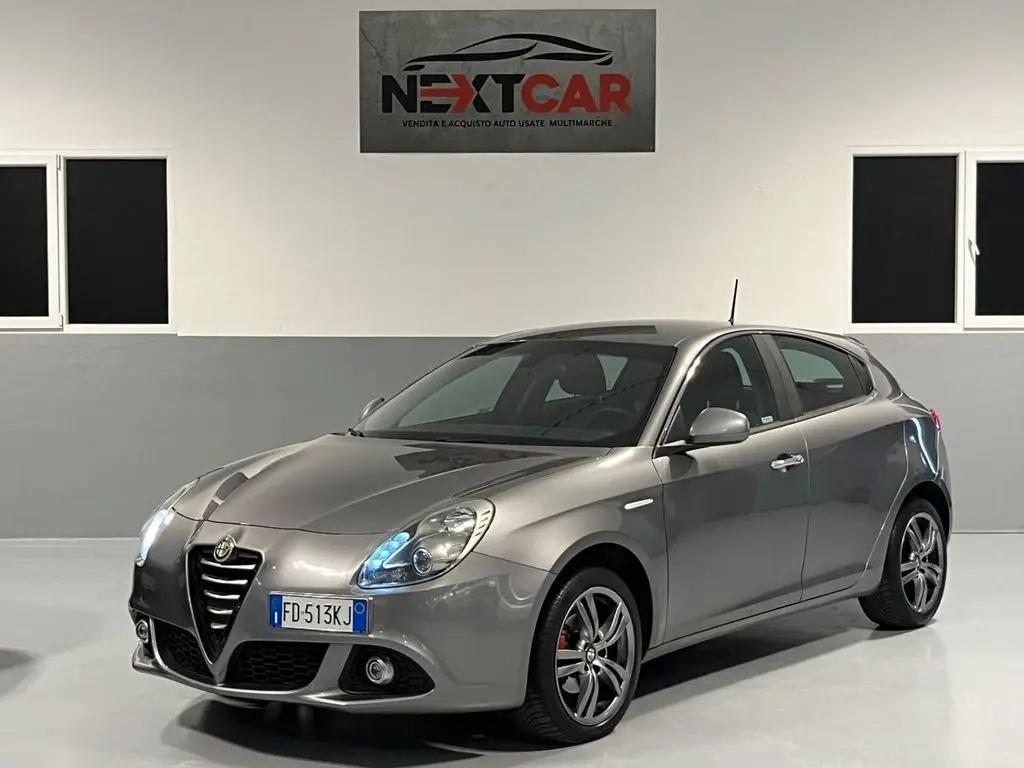 Photo 1 : Alfa Romeo Giulietta 2016 Essence