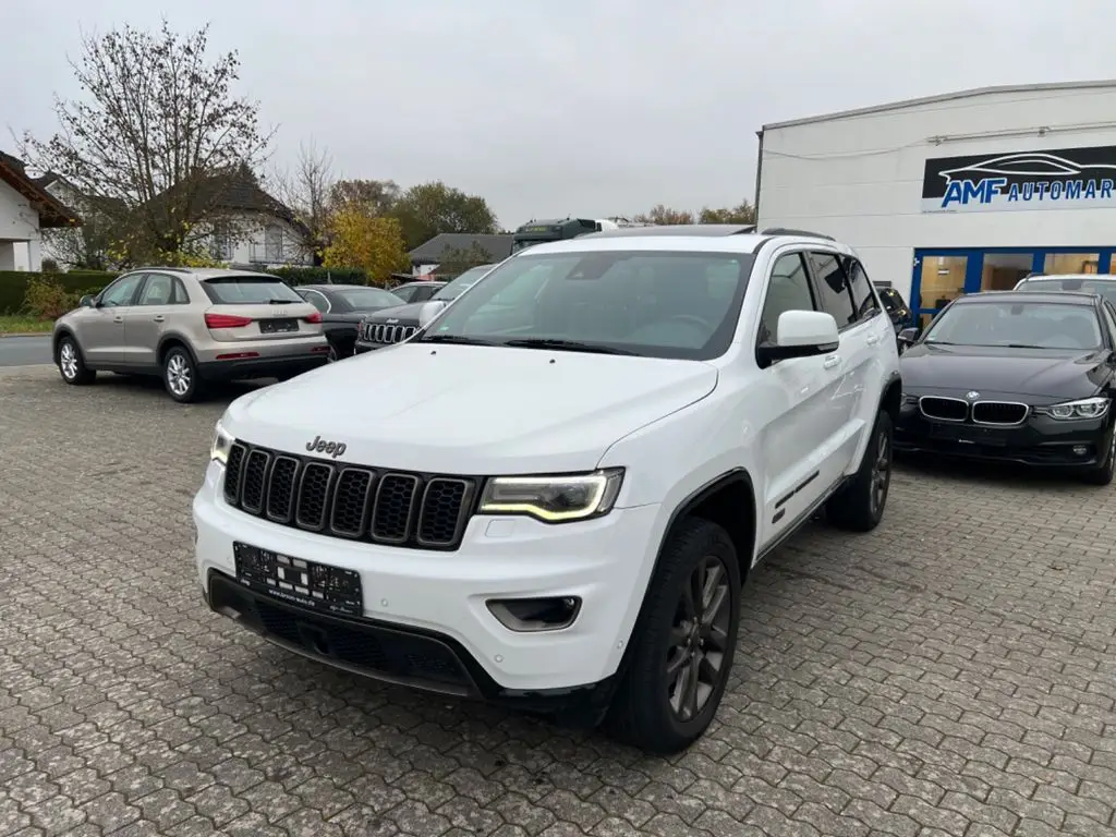 Photo 1 : Jeep Grand Cherokee 2016 Diesel