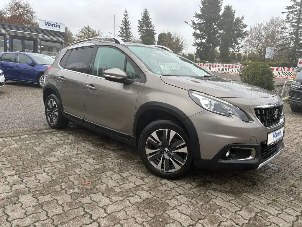 Photo 1 : Peugeot 2008 2017 Essence