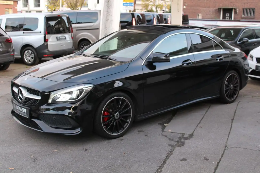 Photo 1 : Mercedes-benz Classe Cla 2017 Essence