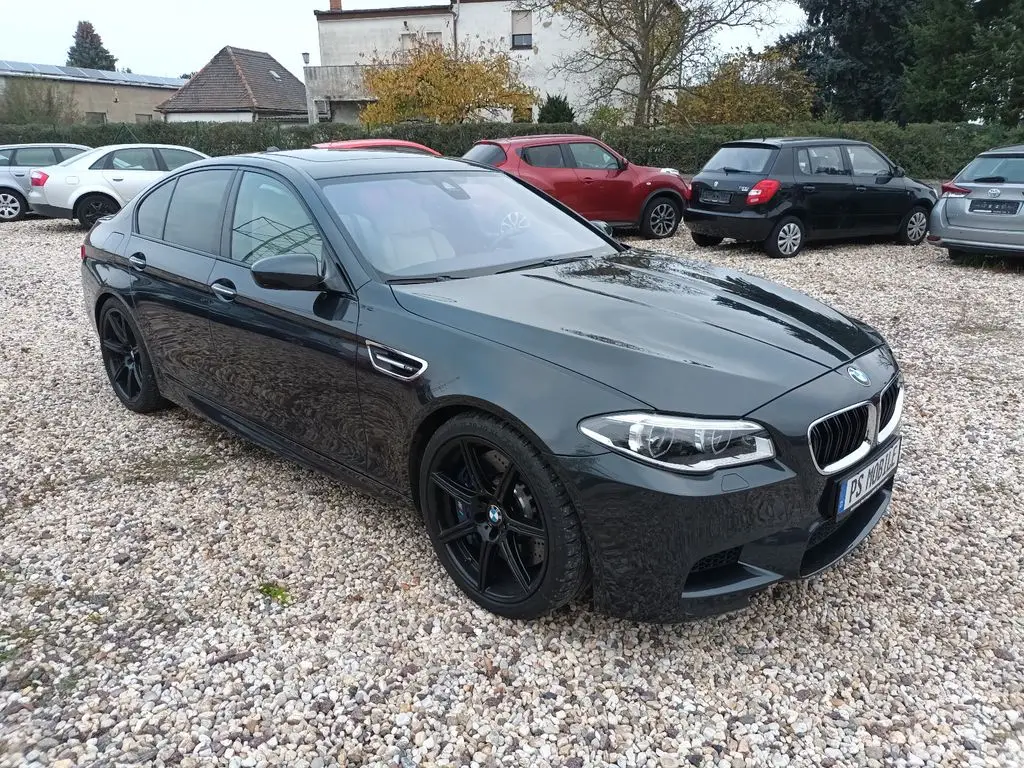 Photo 1 : Bmw M5 2015 Petrol