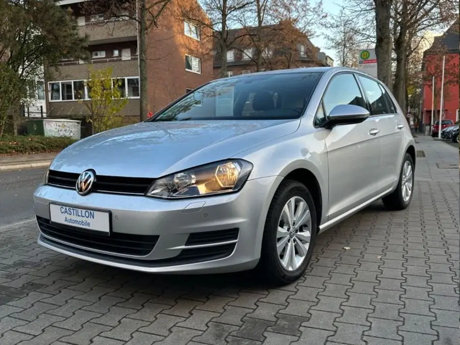 Photo 1 : Volkswagen Golf 2016 Essence