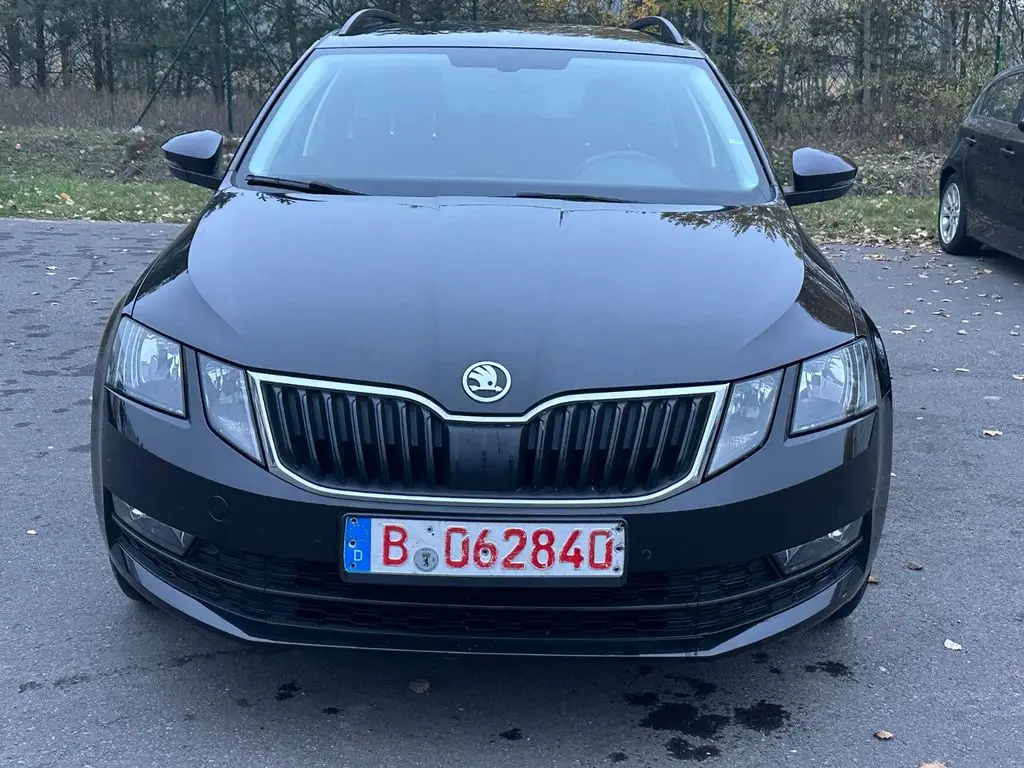 Photo 1 : Skoda Octavia 2020 Autres