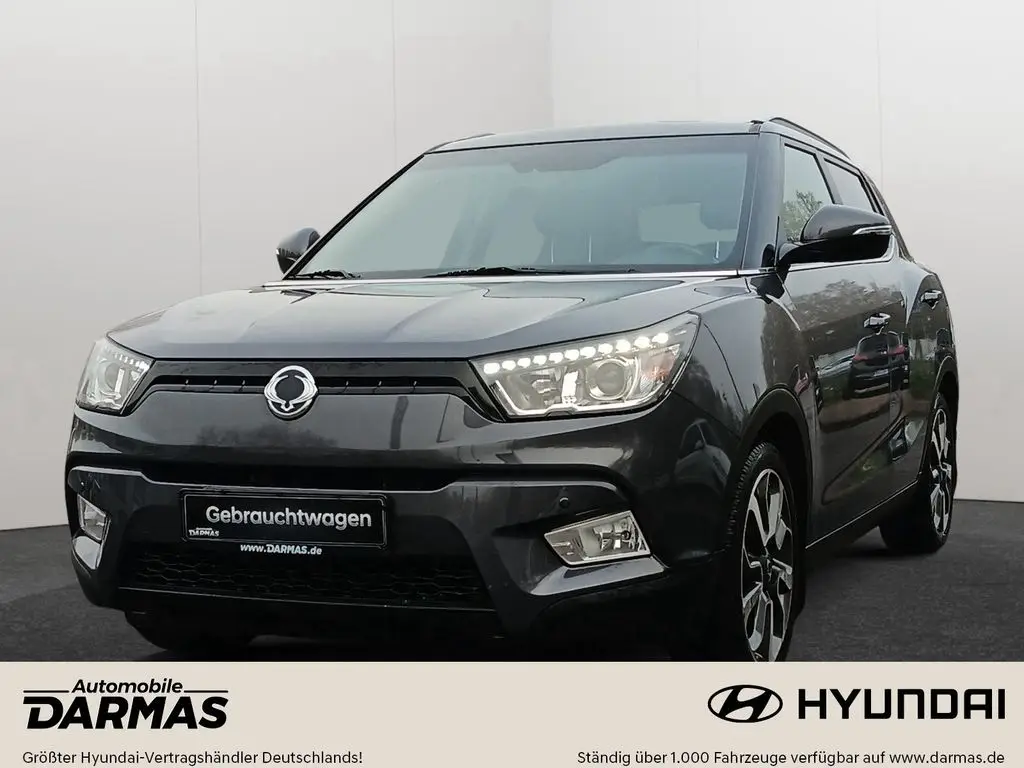 Photo 1 : Ssangyong Tivoli 2016 Petrol