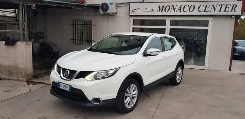 Photo 1 : Nissan Qashqai 2015 Diesel