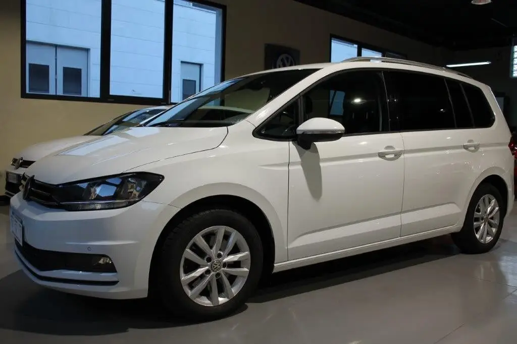 Photo 1 : Volkswagen Touran 2018 Diesel