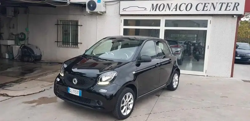 Photo 1 : Smart Forfour 2015 Petrol