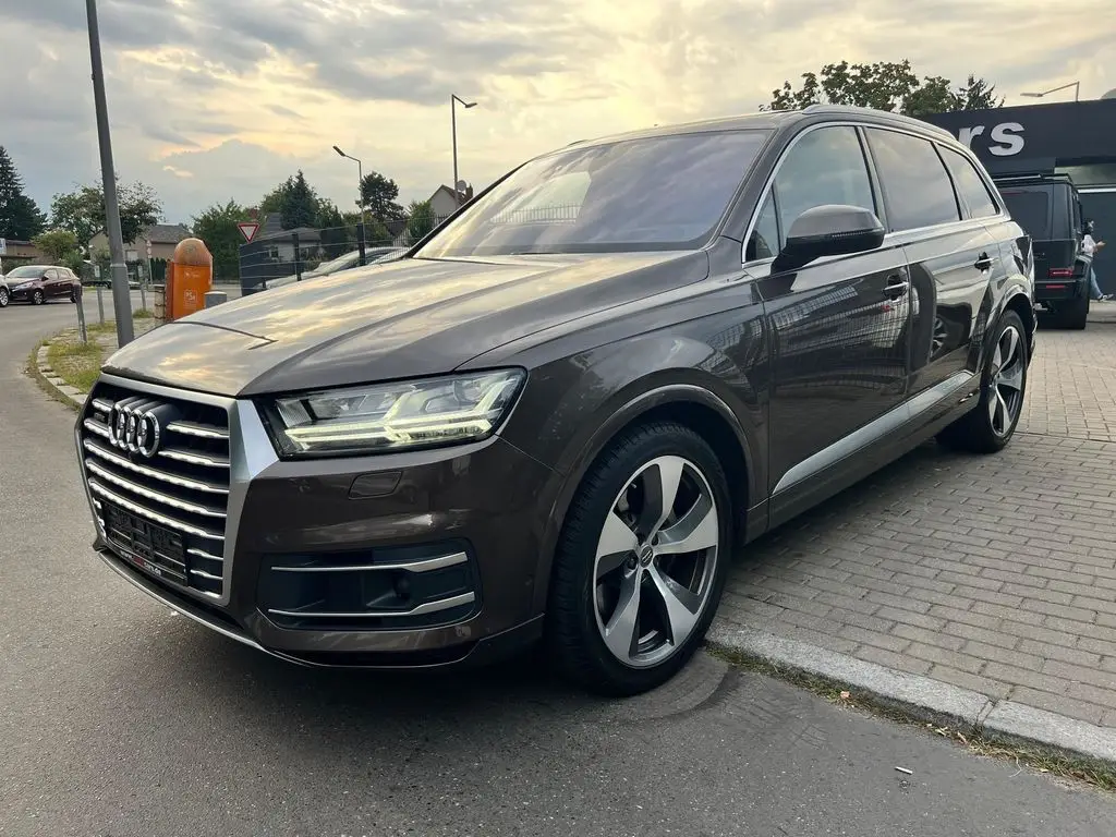 Photo 1 : Audi Q7 2015 Diesel