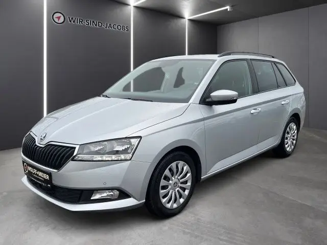 Photo 1 : Skoda Fabia 2021 Essence