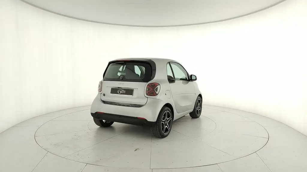 Photo 1 : Smart Fortwo 2020 Non renseigné