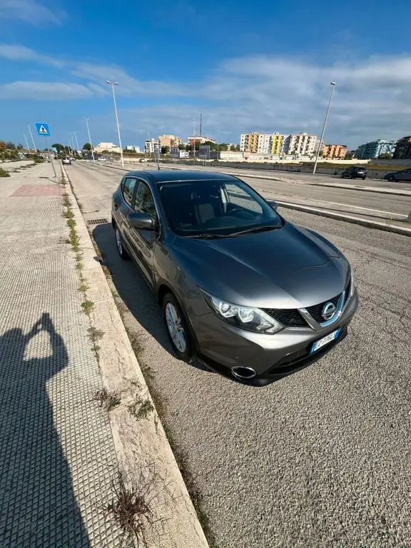 Photo 1 : Nissan Qashqai 2015 Diesel