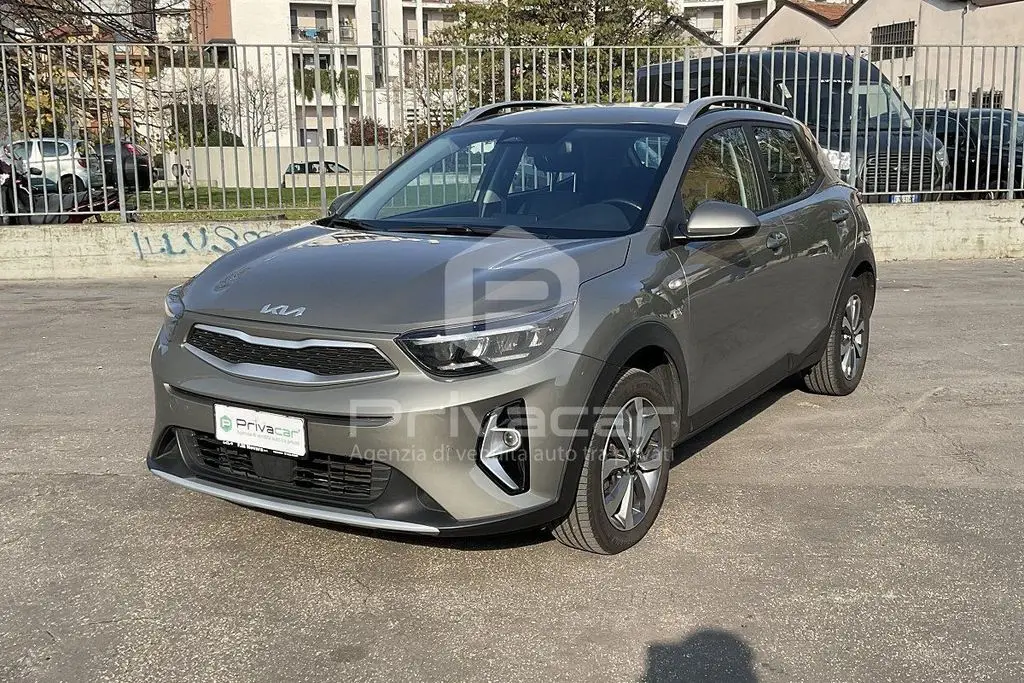 Photo 1 : Kia Stonic 2022 Petrol