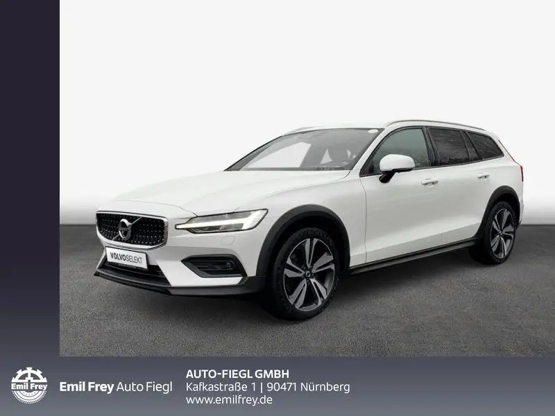 Photo 1 : Volvo V60 2020 Essence