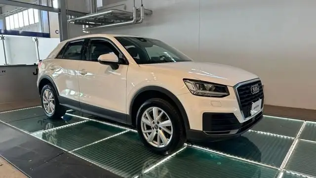 Photo 1 : Audi Q2 2017 Diesel