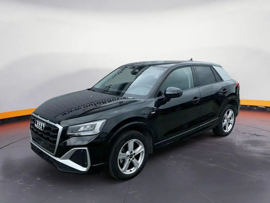 Photo 1 : Audi Q2 2023 Essence