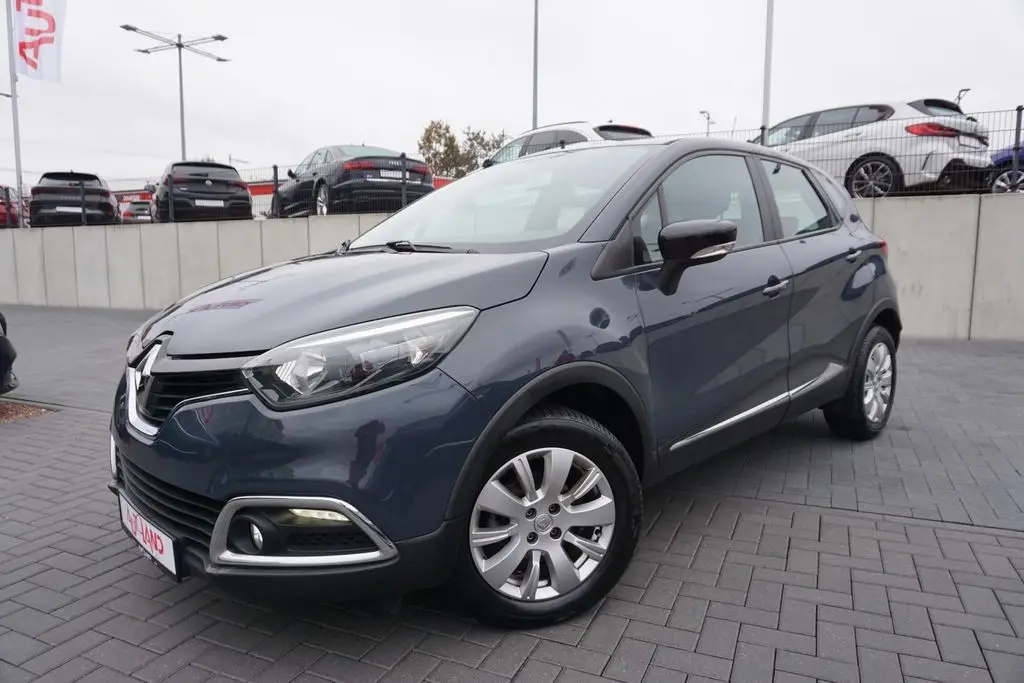 Photo 1 : Renault Captur 2017 Petrol