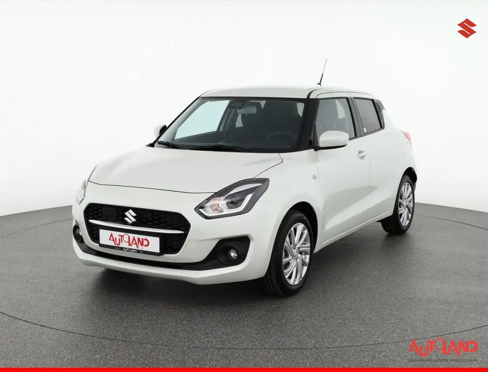 Photo 1 : Suzuki Swift 2024 Essence