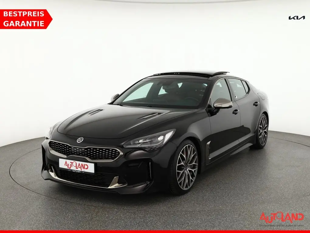 Photo 1 : Kia Stinger 2017 Petrol