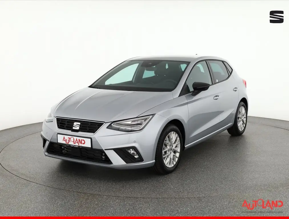 Photo 1 : Seat Ibiza 2024 Essence