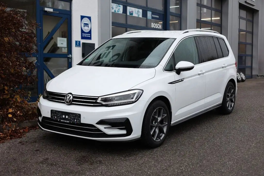 Photo 1 : Volkswagen Touran 2018 Essence