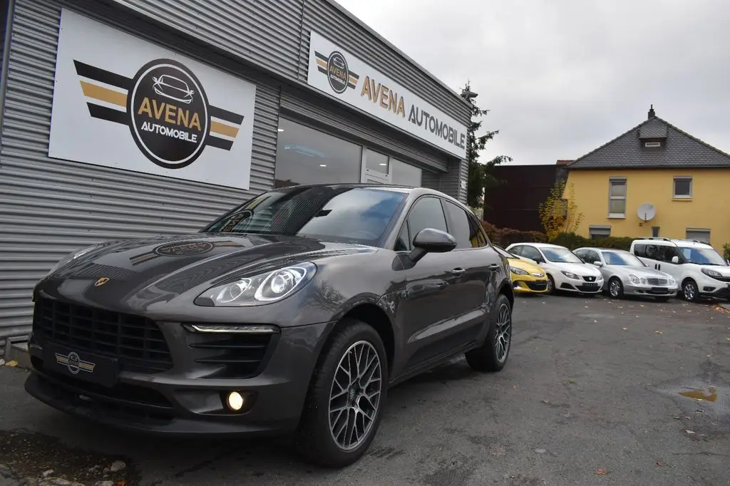 Photo 1 : Porsche Macan 2018 Essence