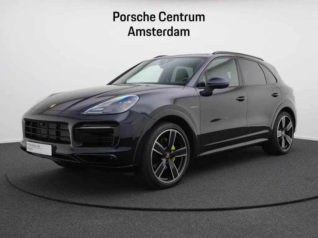 Photo 1 : Porsche Cayenne 2023 Hybrid