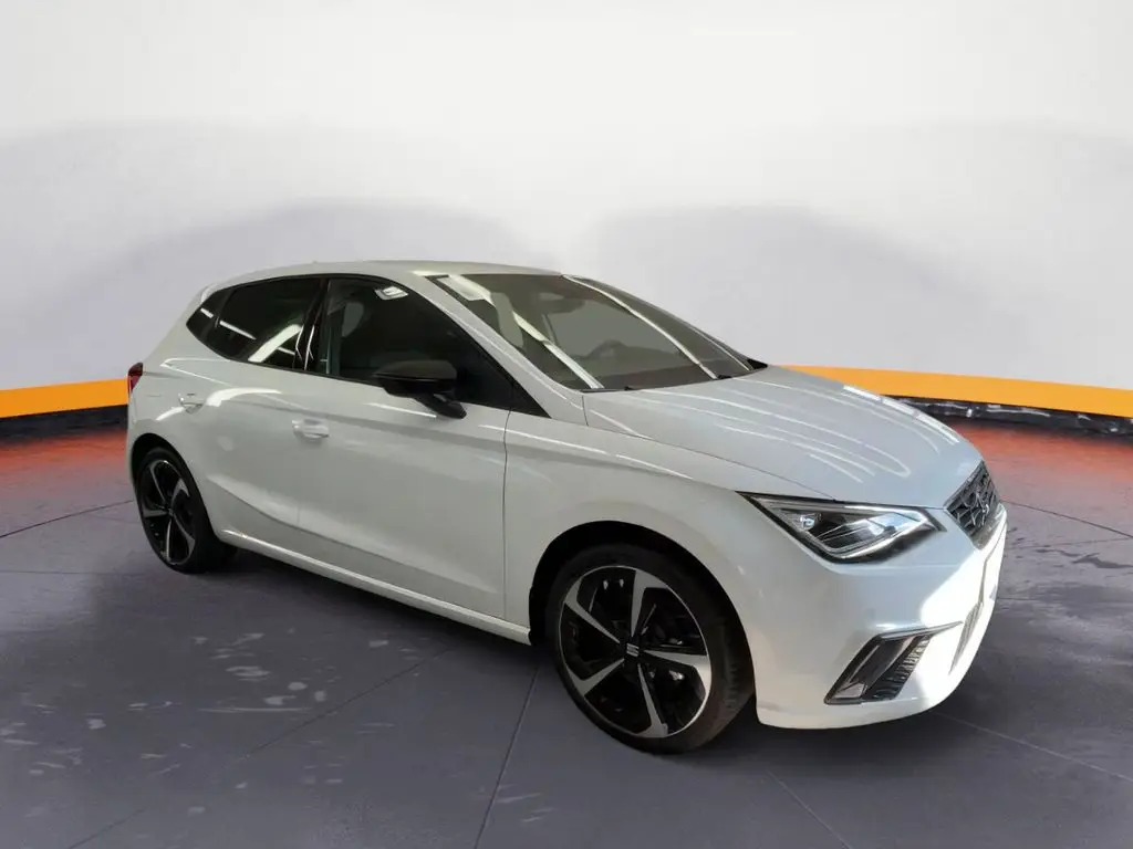 Photo 1 : Seat Ibiza 2024 Essence