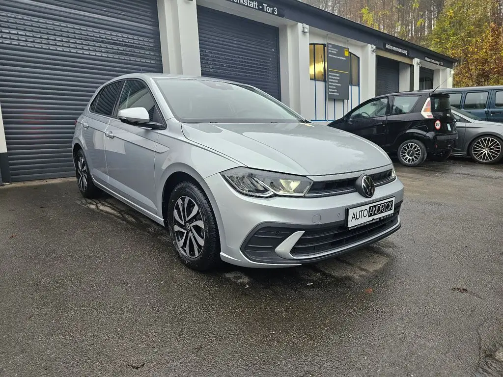 Photo 1 : Volkswagen Polo 2023 Petrol