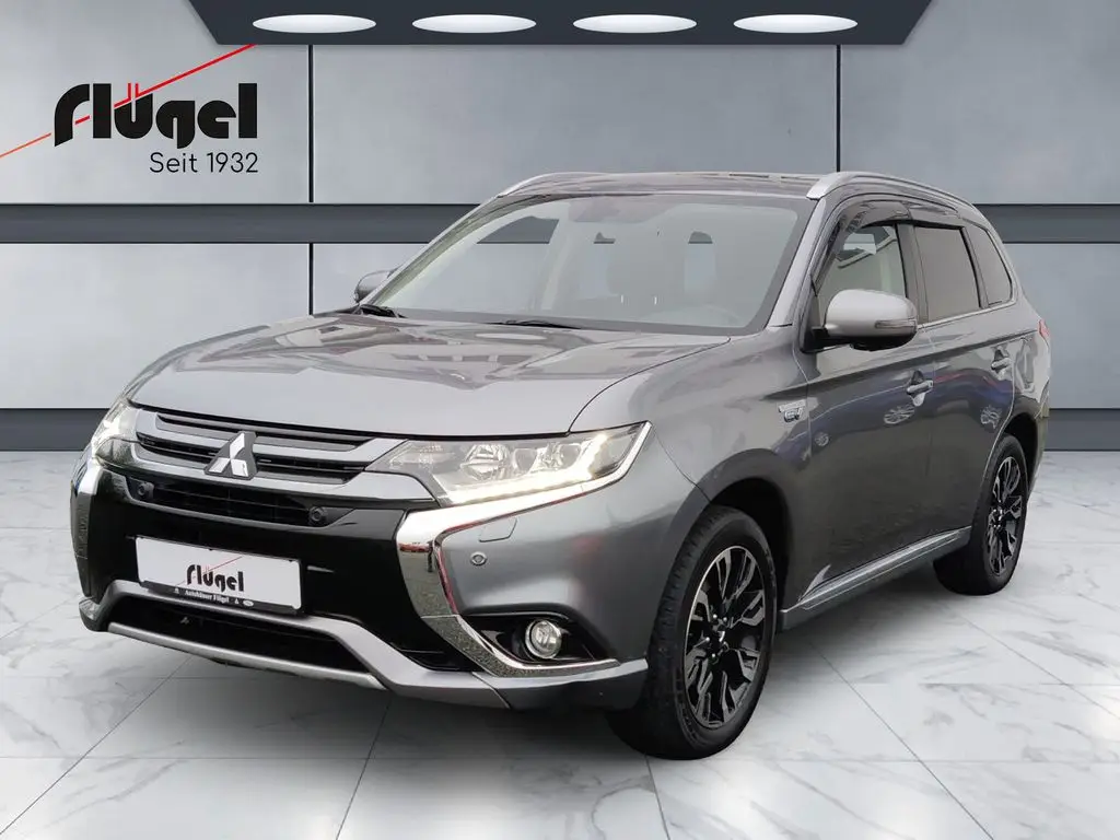 Photo 1 : Mitsubishi Outlander 2017 Hybride