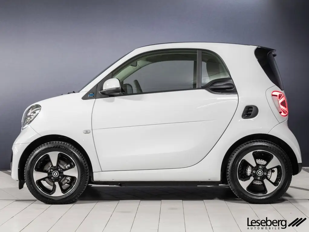 Photo 1 : Smart Fortwo 2023 Non renseigné