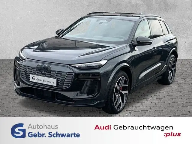 Photo 1 : Audi E-tron 2024 Non renseigné