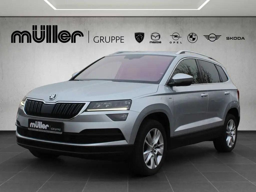 Photo 1 : Skoda Karoq 2021 Essence