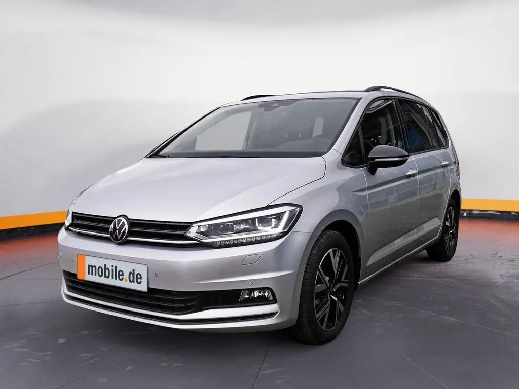 Photo 1 : Volkswagen Touran 2024 Petrol