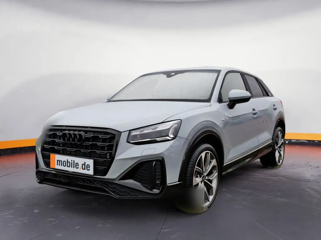 Photo 1 : Audi Q2 2023 Petrol