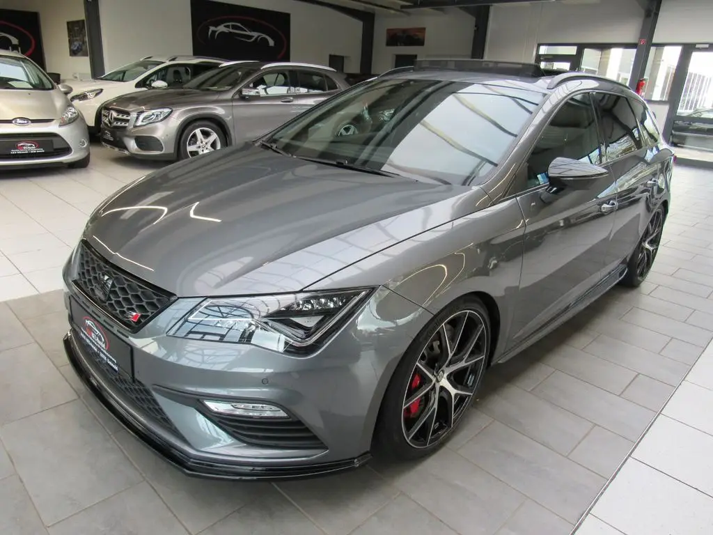 Photo 1 : Seat Leon 2018 Petrol