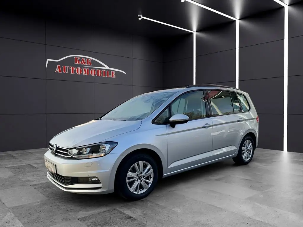 Photo 1 : Volkswagen Touran 2021 Diesel