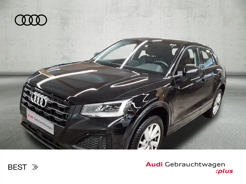 Photo 1 : Audi Q2 2024 Petrol