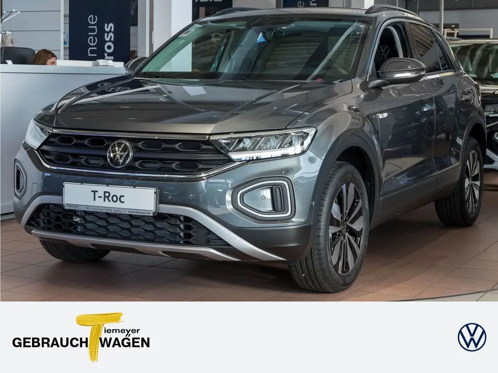 Photo 1 : Volkswagen T-roc 2024 Essence