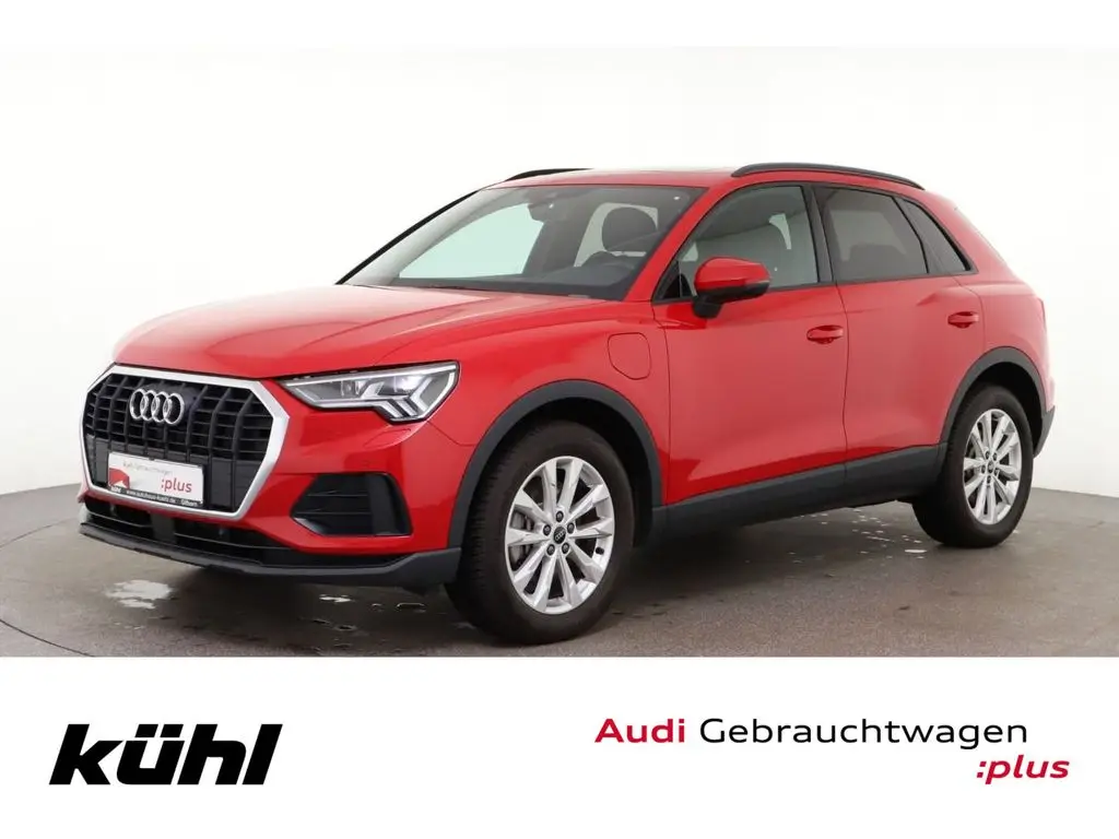 Photo 1 : Audi Q3 2022 Hybrid