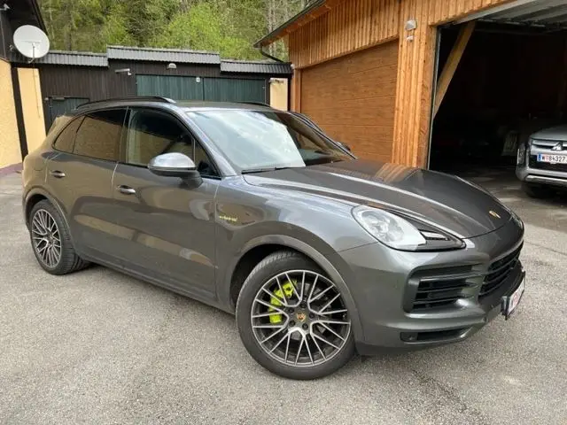 Photo 1 : Porsche Cayenne 2019 Hybride