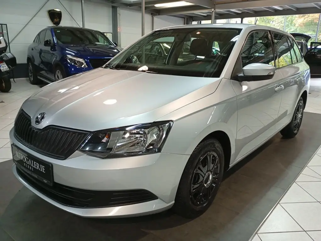 Photo 1 : Skoda Fabia 2017 Diesel