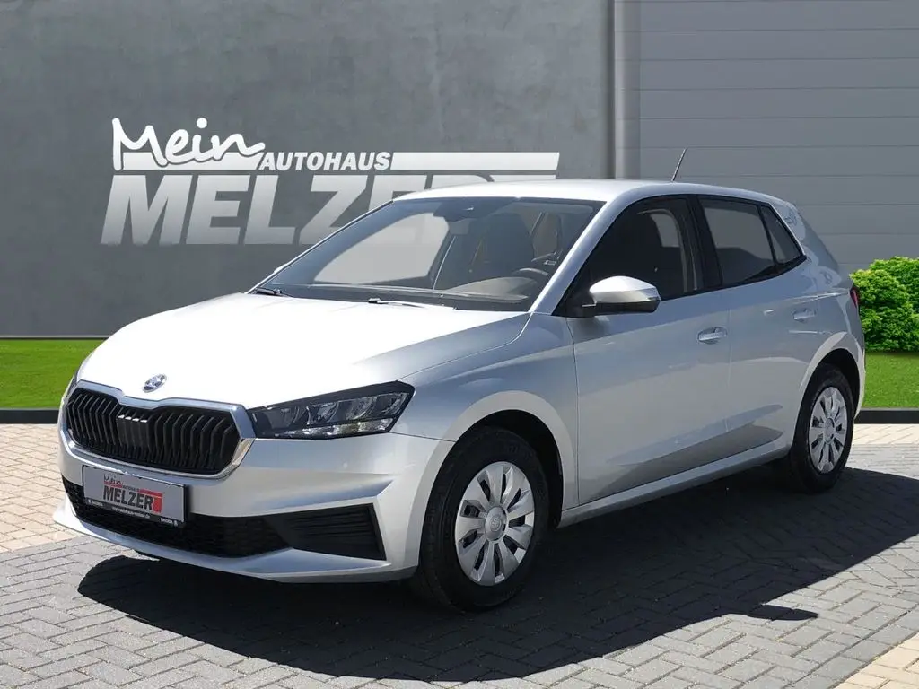 Photo 1 : Skoda Fabia 2023 Petrol