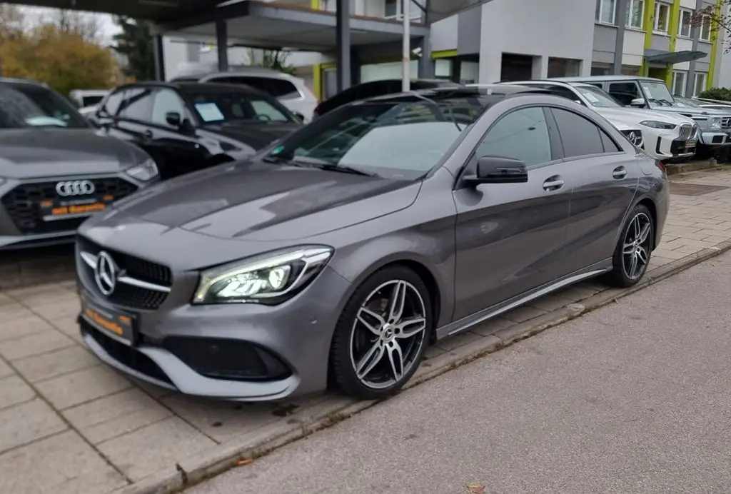 Photo 1 : Mercedes-benz Classe Cla 2018 Petrol